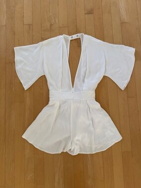 Bec & Bridge White Romper, size 2